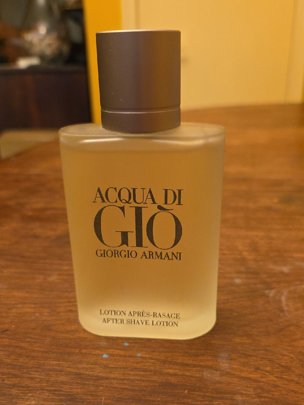 Giorgio Armani Acqua di Giò After Shave Lotion – Amber and Bronze